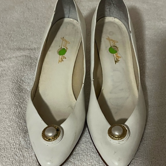 Foot Works White Leather Heels Shoes Sz 5 1/2 - Picture 8 of 11